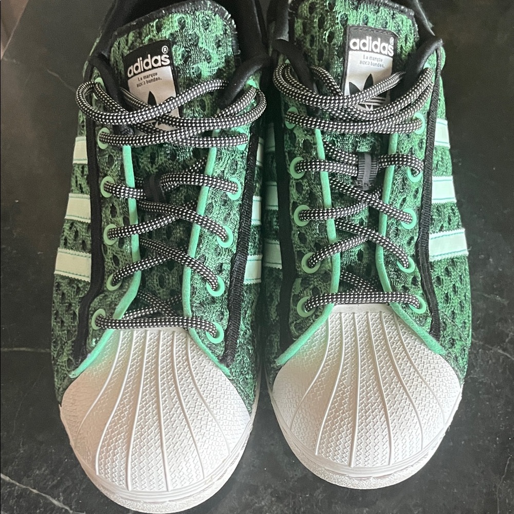 Adidas Men's Green Athletic Shoes , Size 11, slightly used - Picture 4 of 5